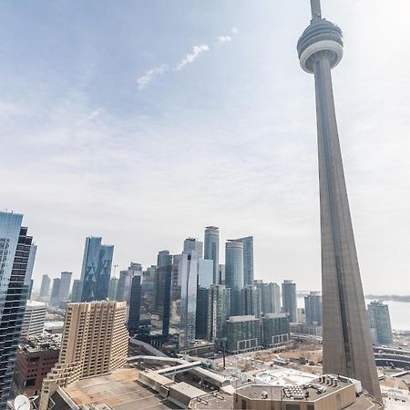 Stylish 1Br + Office Condo - Cn Tower View Торонто Екстер'єр фото