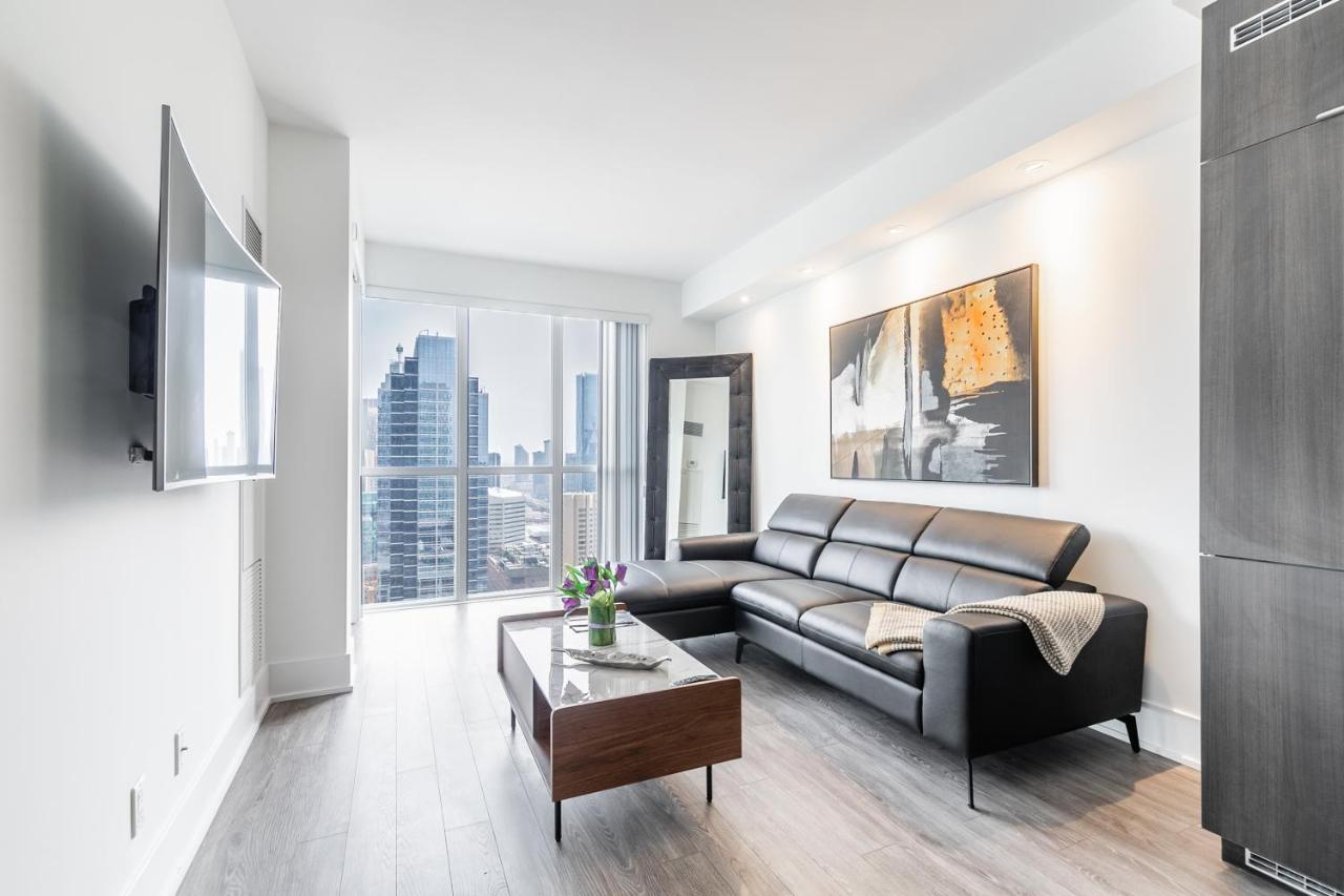 Stylish 1Br + Office Condo - Cn Tower View Торонто Екстер'єр фото