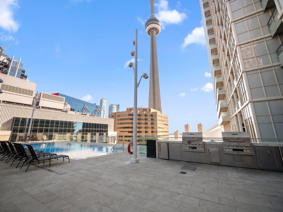 Stylish 1Br + Office Condo - Cn Tower View Торонто Екстер'єр фото