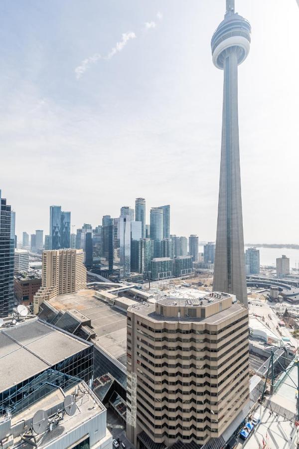 Stylish 1Br + Office Condo - Cn Tower View Торонто Екстер'єр фото